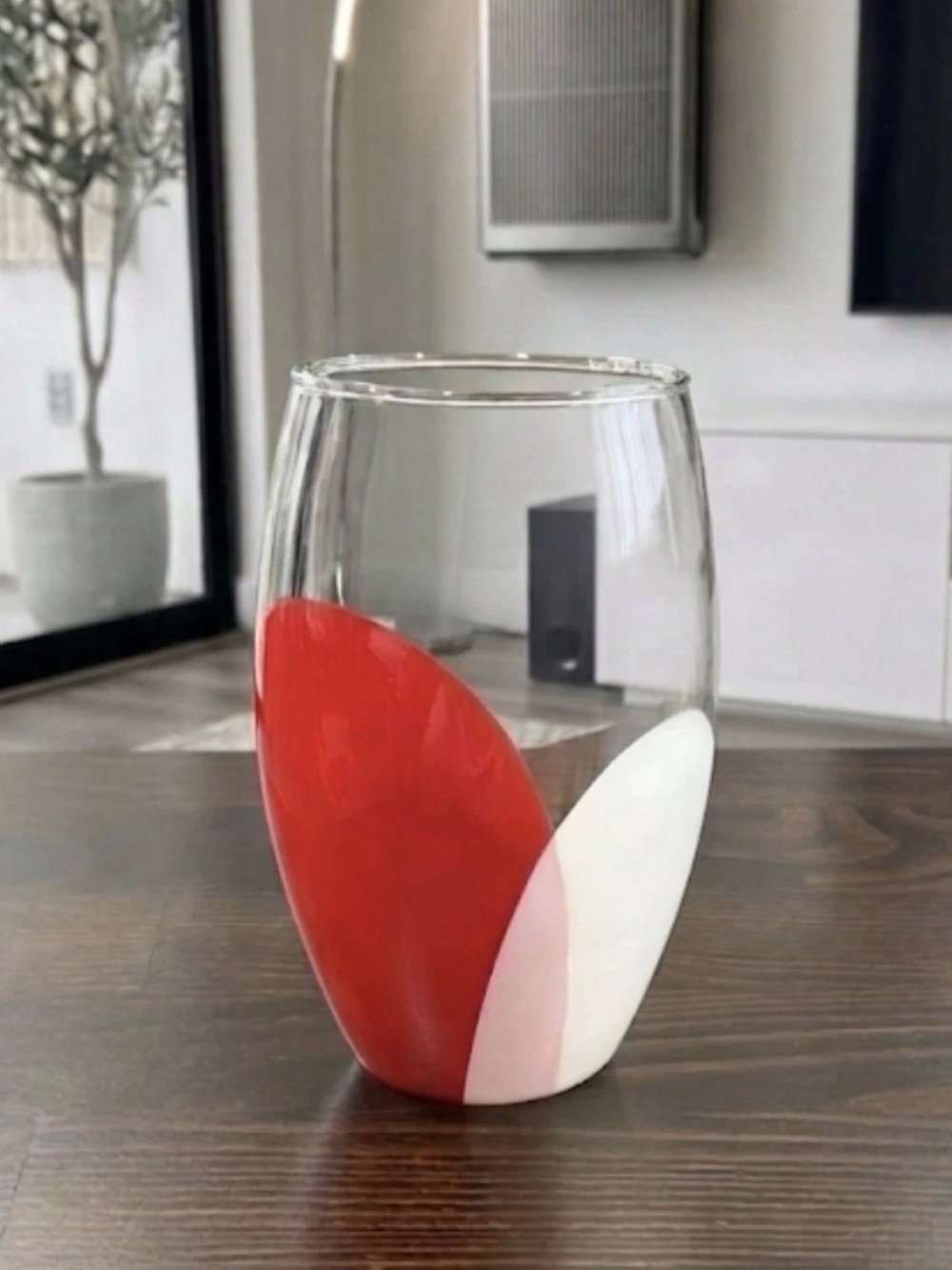 Modern Red & White Art Glass Vase – Minimalist Tall Rounded Decor